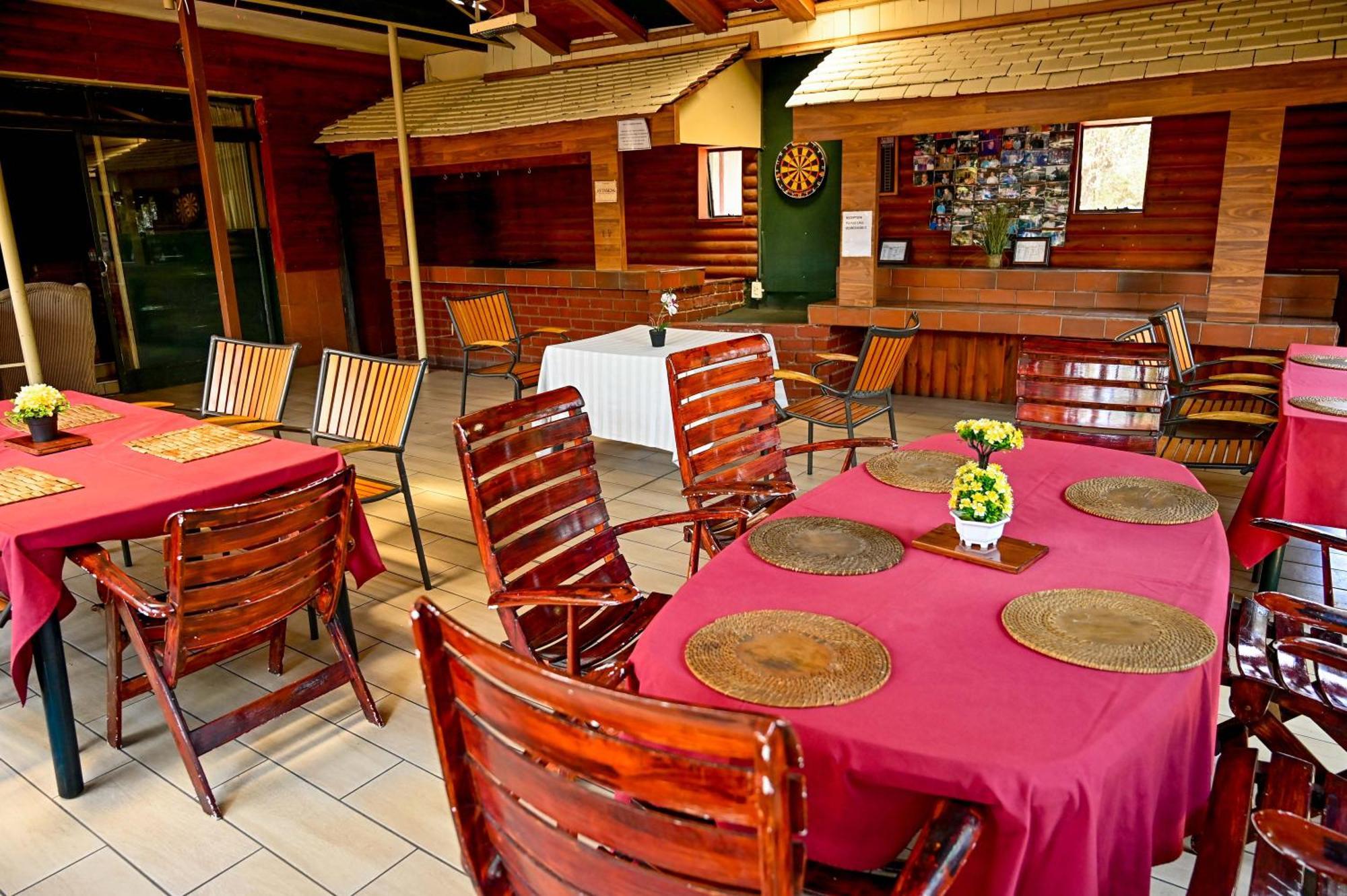 Tudor Lodge Guest House Johannesburg Bagian luar foto